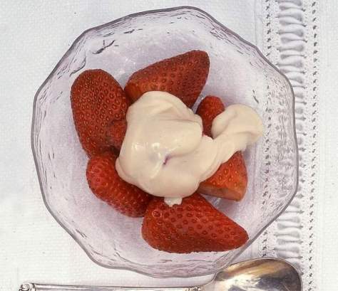 strawberries with rebecca sauce